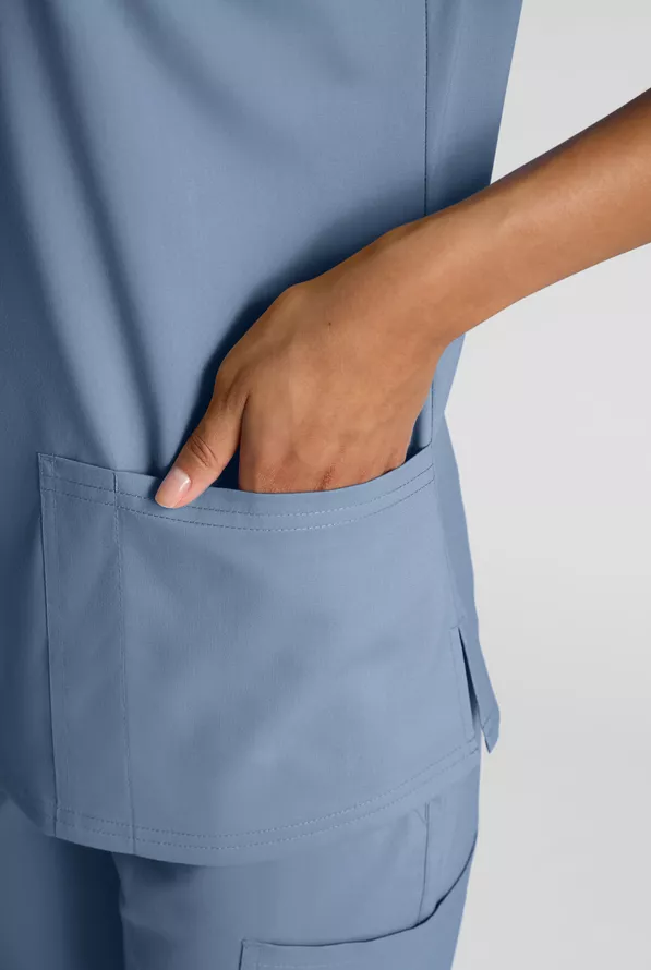 Ladies Scrub Shirt – Chest Pocket