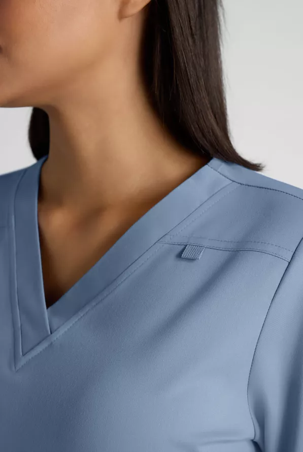 Ladies Scrub Shirt – Chest Pocket